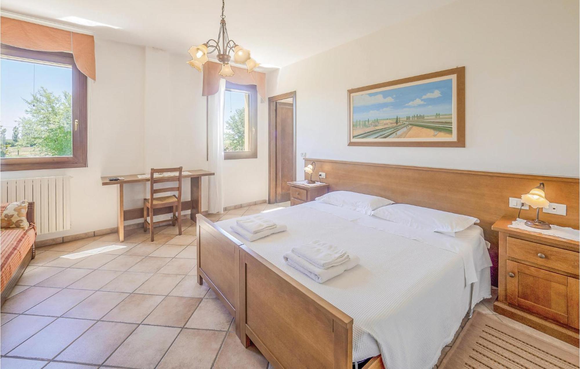 Awesome Home In Ariano Nel Polesine With Kitchen San Basilio Zewnętrze zdjęcie